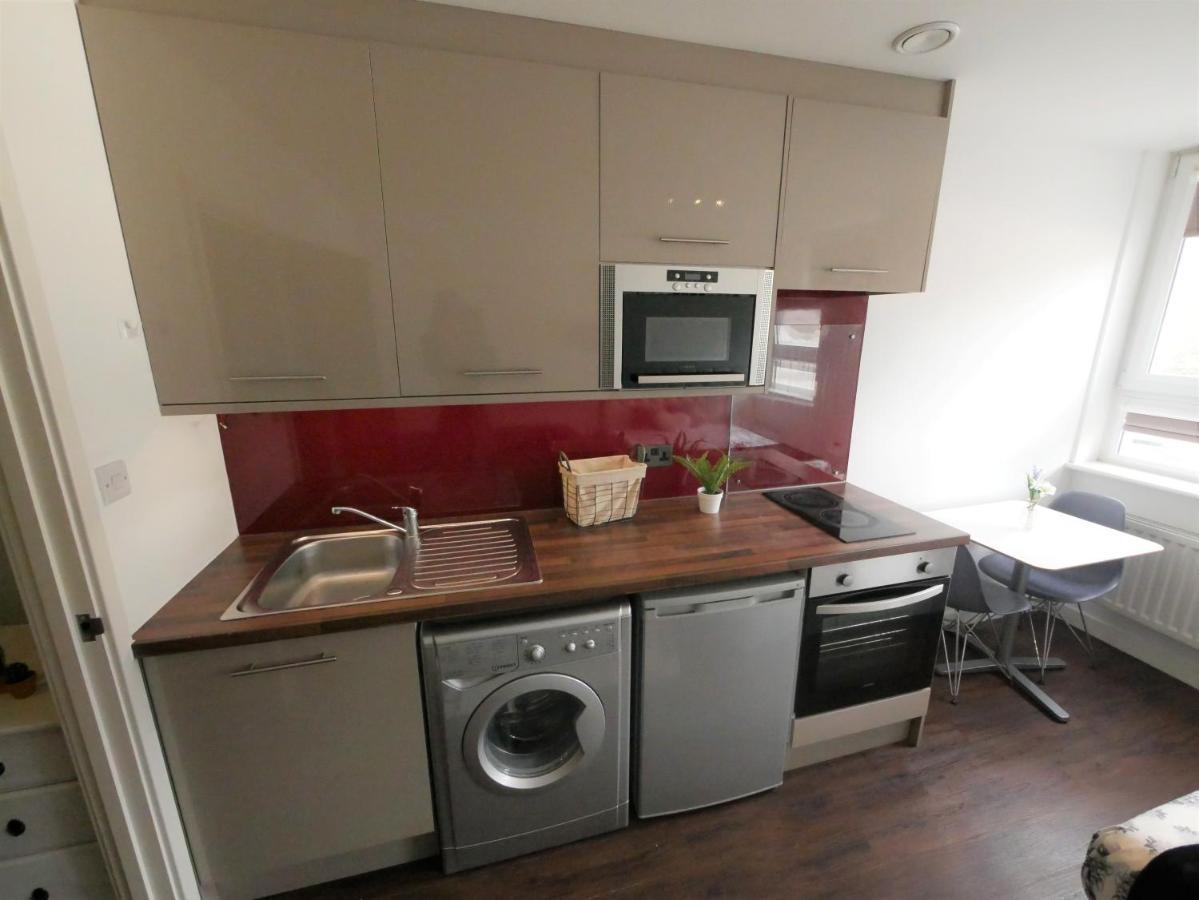 Hill House Holiday Apartments บอร์นมัธ ภายนอก รูปภาพ