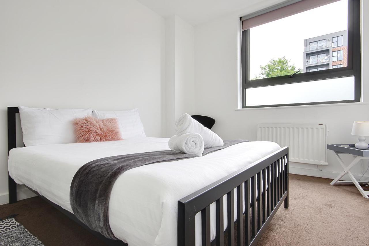 Hill House Holiday Apartments บอร์นมัธ ภายนอก รูปภาพ
