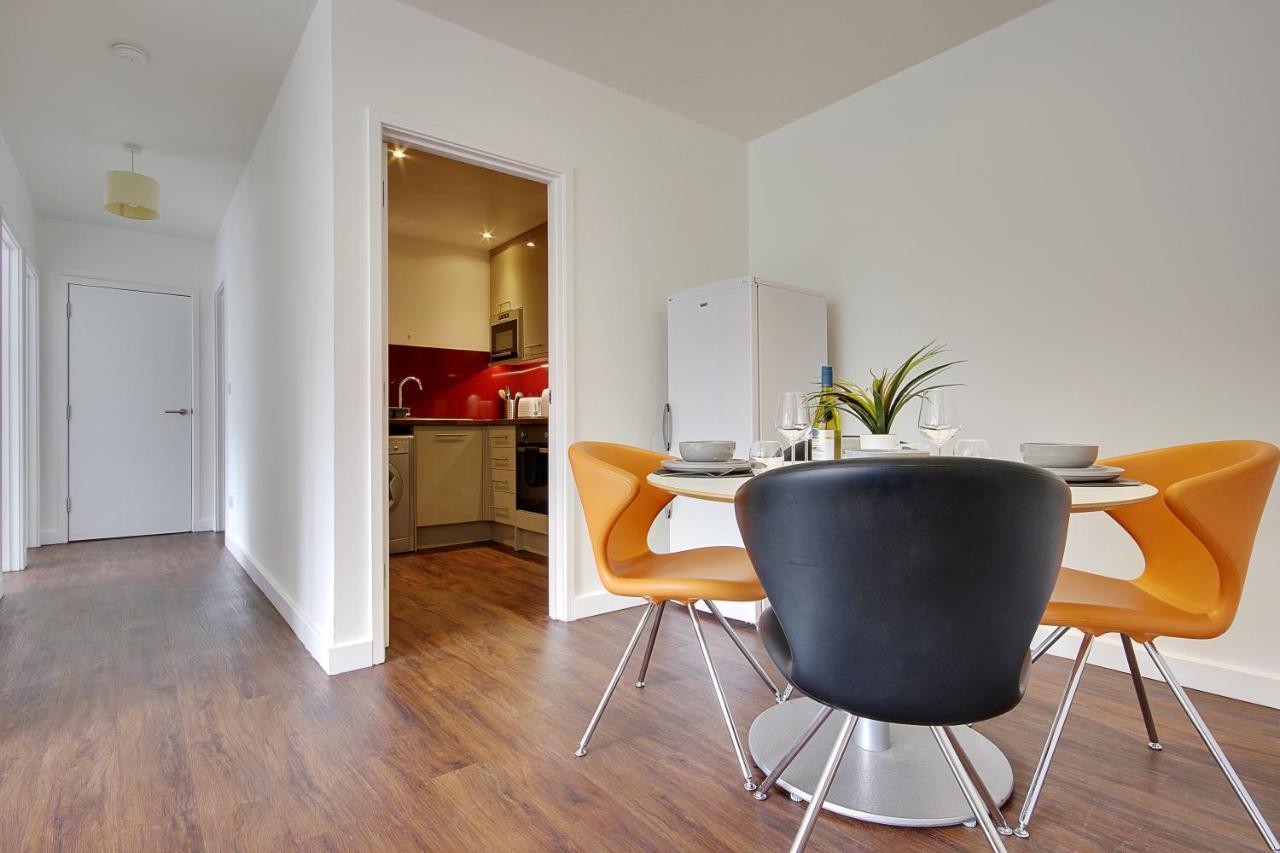 Hill House Holiday Apartments บอร์นมัธ ภายนอก รูปภาพ